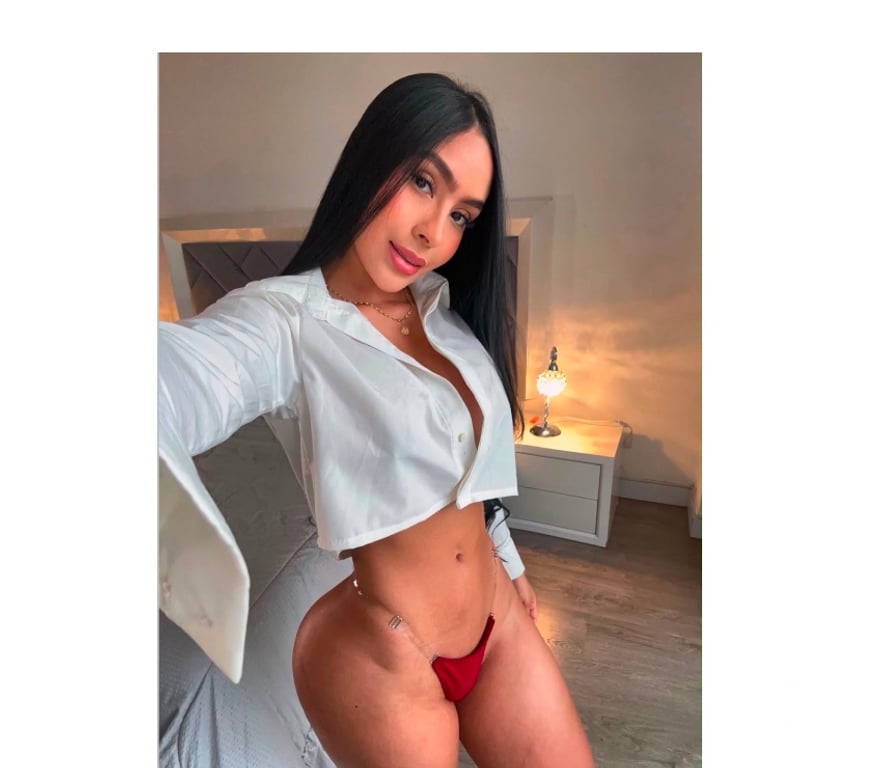 Escorts Bedfordshire Luton - Photos for Party girl call me ☎️☎️