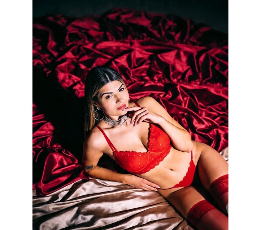 Escorts East London Plaistow - East London - Photos for 💯 REAL PIC 🔥 ATTRACTIVE GIRL FOR COMPANY 💋