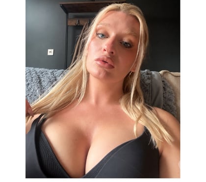 Transsexual Escorts Chiswick West London - Photos for Charming British Trans Woman. Hyper feminine.
