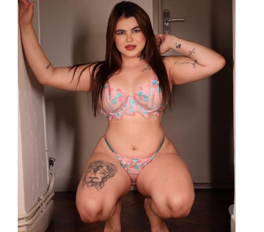 Escorts West London Hillingdon - Photos for 🌸Melina Curvy 🍑 BRAZILIAN Charming PETITE 🌸