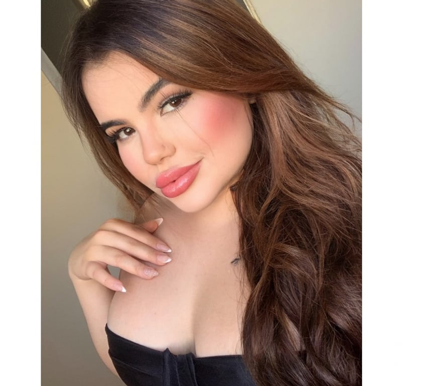 Escorts West London Hillingdon - Photos for 🌸Melina Curvy 🍑 BRAZILIAN Charming PETITE 🌸