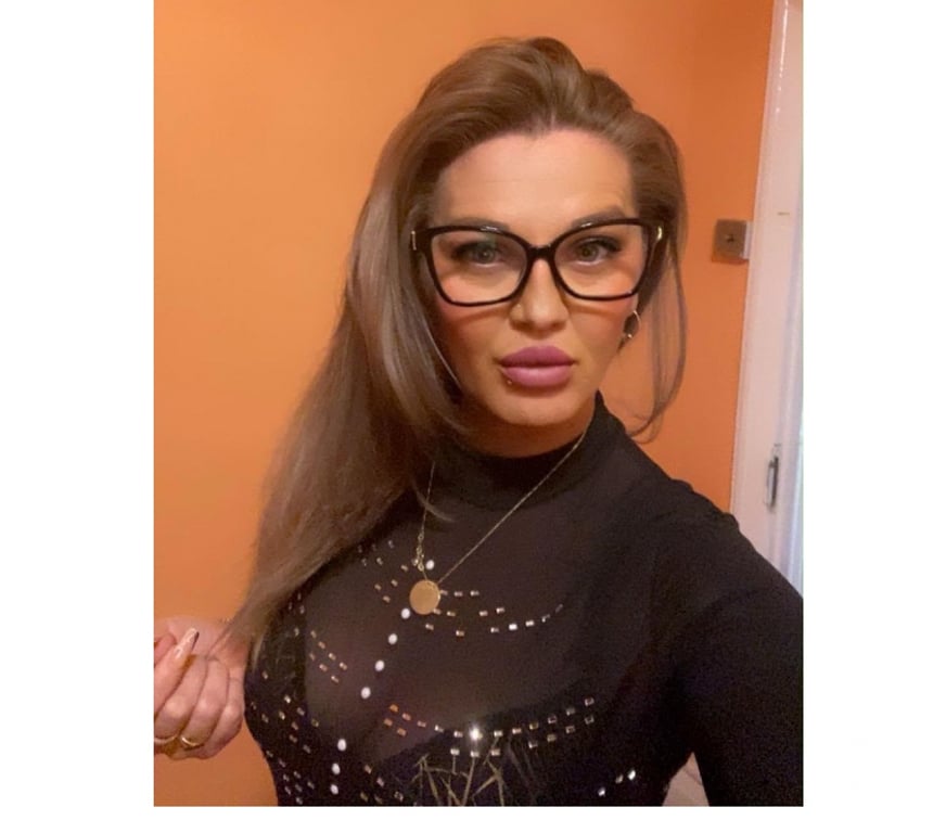 Escorts North London Islington - North London - Photos for Beautiful blonde party girl