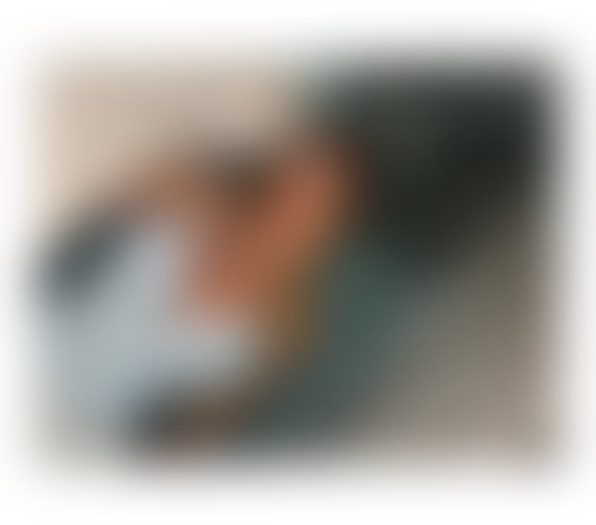 Escorts and Massages Battersea South West London - Photos for Laura - Brazilian Party girl (extras)