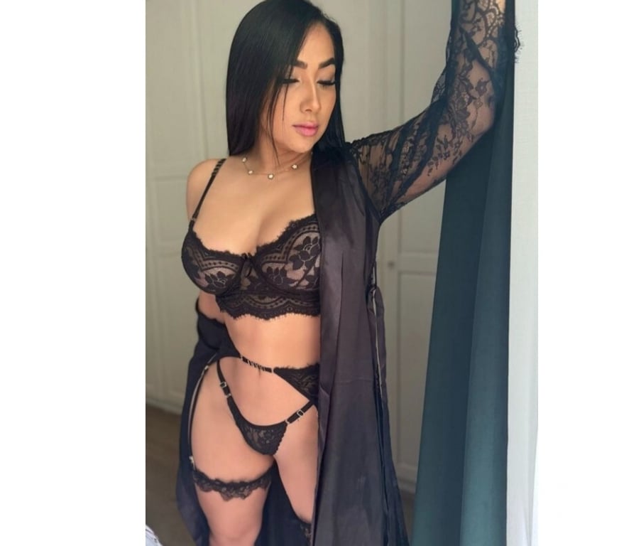 Escorts South East London Woolwich - South East London - Photos for Your Sexy Latina Cristina 🔥