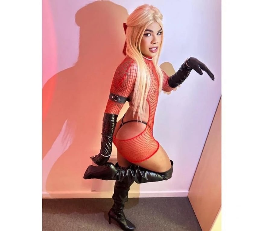 Trans Escorts Hertfordshire Dacorum - Photos for TS NAOMI SAVAGE QUEEN TOP