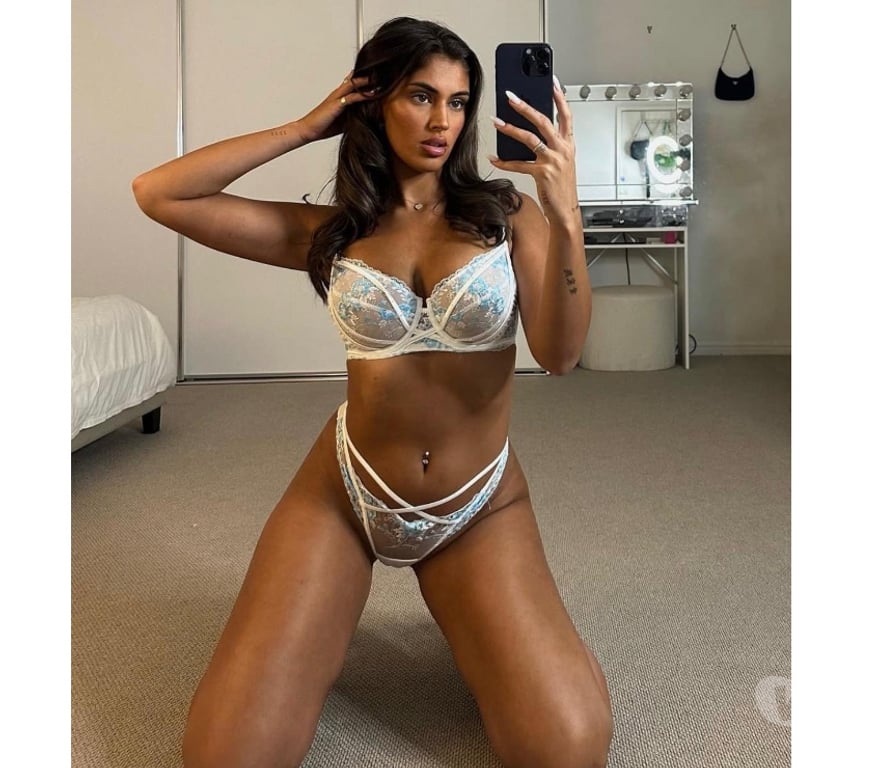 Escorts Glasgow Glasgow City Centre - Glasgow - Photos for YZA 💙NEW PARTY GIRL IN TOWN 💙🍾🍾