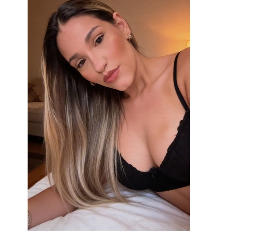Escorts South East London Addington Village Station - South East London - Photos for 🇧🇷💃Blonde Brasilian hot girl party 1🇧🇷🔥