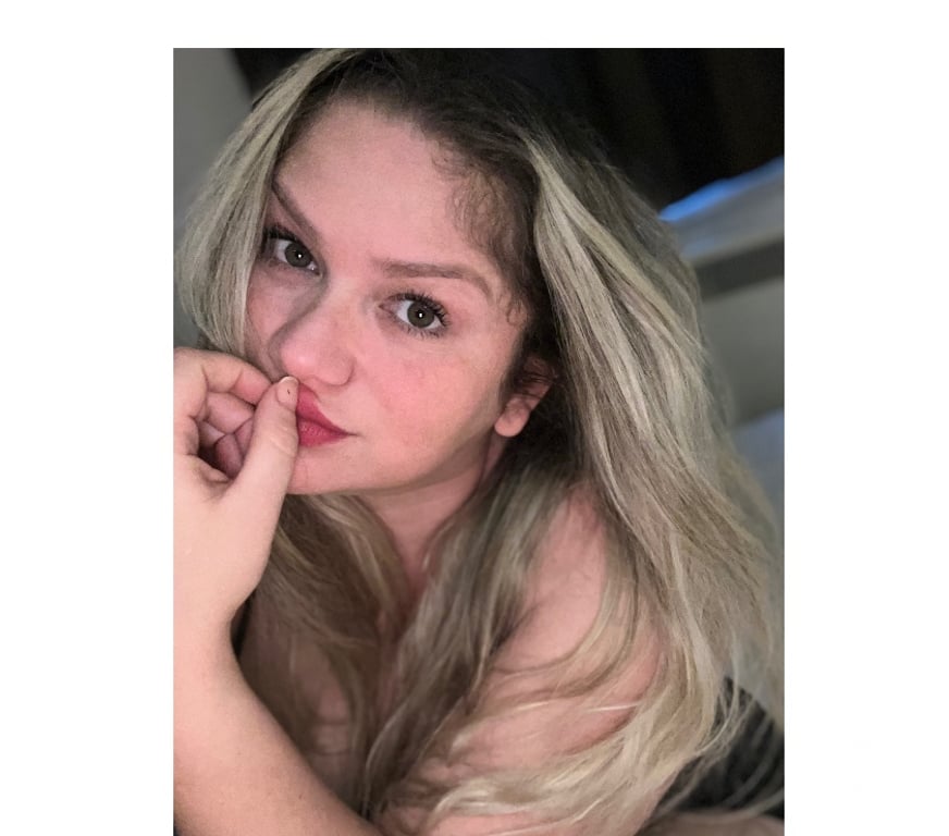 Escorts South West London Sutton - Photos for Lara party girl 🥂