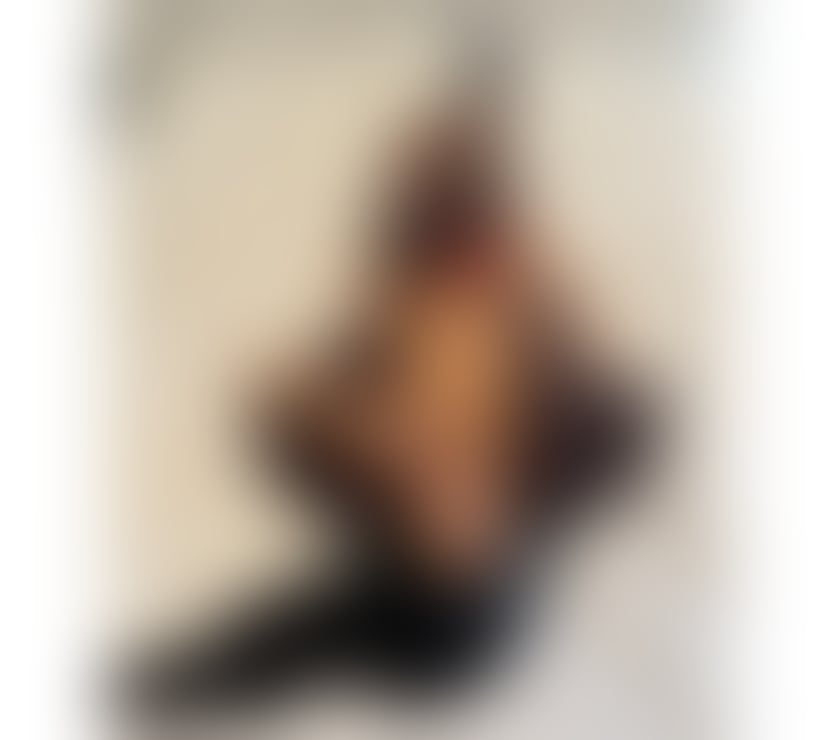 Escorts East London Canary Wharf - DLR Station - East London - Photos for Small in Size, Impossible to Forget SOME EXTRAS INCLUDED