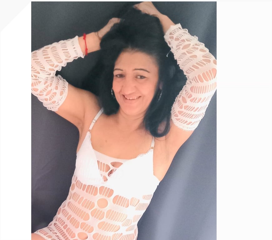 Escorts Ealing Greenford - Ealing - Photos for MIRA MILF 💦🔥 PARTY GIRL💦📲