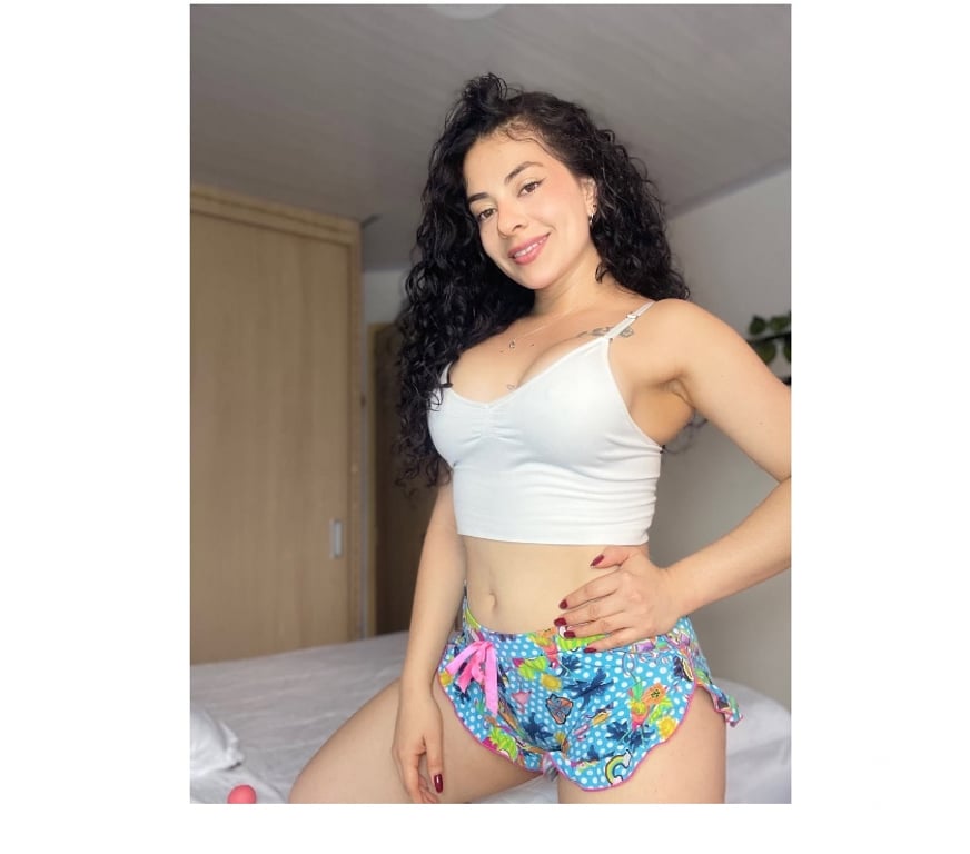 Escorts East London Plaistow - East London - Photos for Laura NEW BRAZILIAN🇧🇷❤️‍🔥 PARTY GIRL 🍾