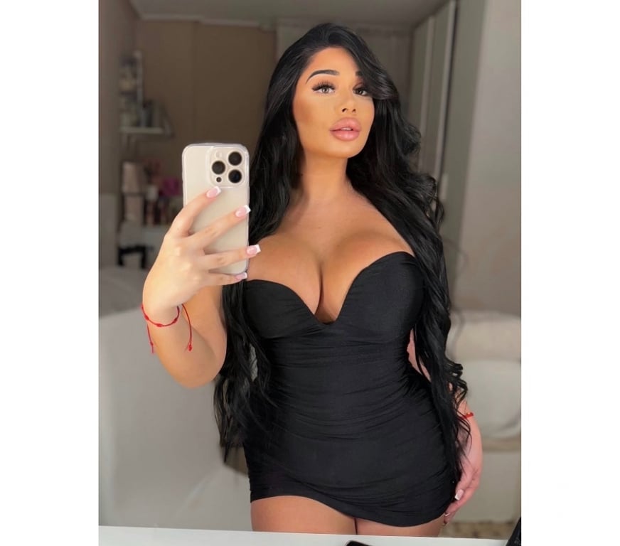 Escorts Hertfordshire Three Rivers - Photos for CHARMING AND SEXY BRAZILIAN BRUNETTE🔥