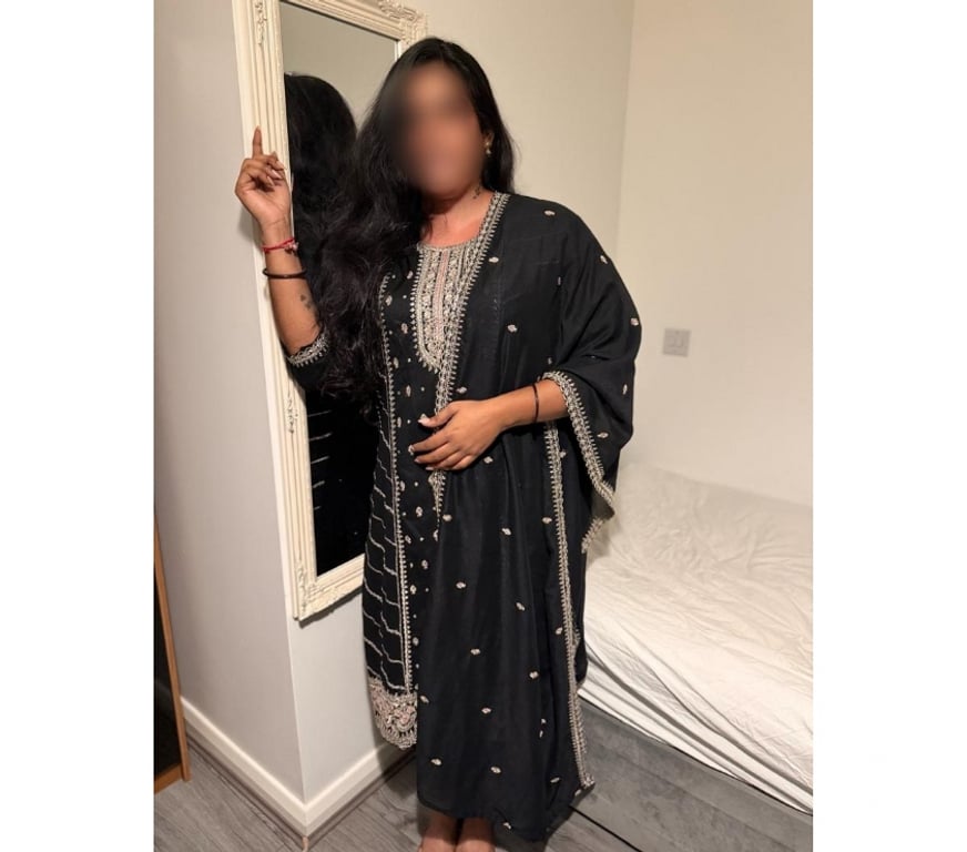 Escorts West Midlands Coventry - Photos for MAYURI SOUTH INDIAN GIRL NEW IN COVENTRY
