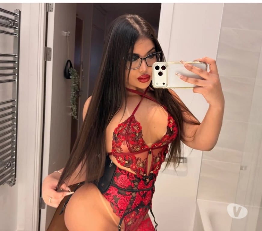 Escorts West Northamptonshire Northampton - West Northamptonshire - Photos for Baby Aylla Colombian 🇨🇴PARTY❤️‍🔥Natural GFE