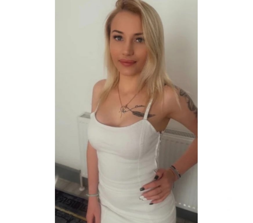 Escorts Worcestershire Worcester - Photos for PARTY GIRL NEW AMAZING SERVICES JUST FEW SAYS