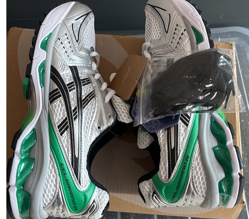 hand made dresses Greater Manchester Manchester - Photos for ASICS GEL-Kayano 14 – Silver, White & Green – Brand New