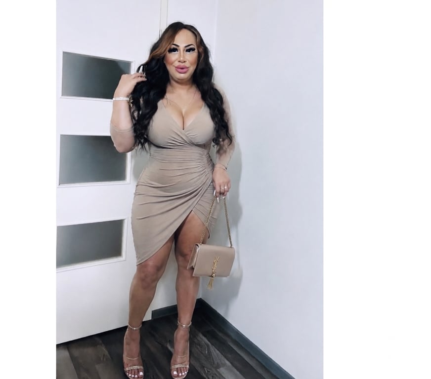 Escorts East London Leyton - East London - Photos for LabdyboyTRANSEXUAL curvy party big boobs🍑❤️