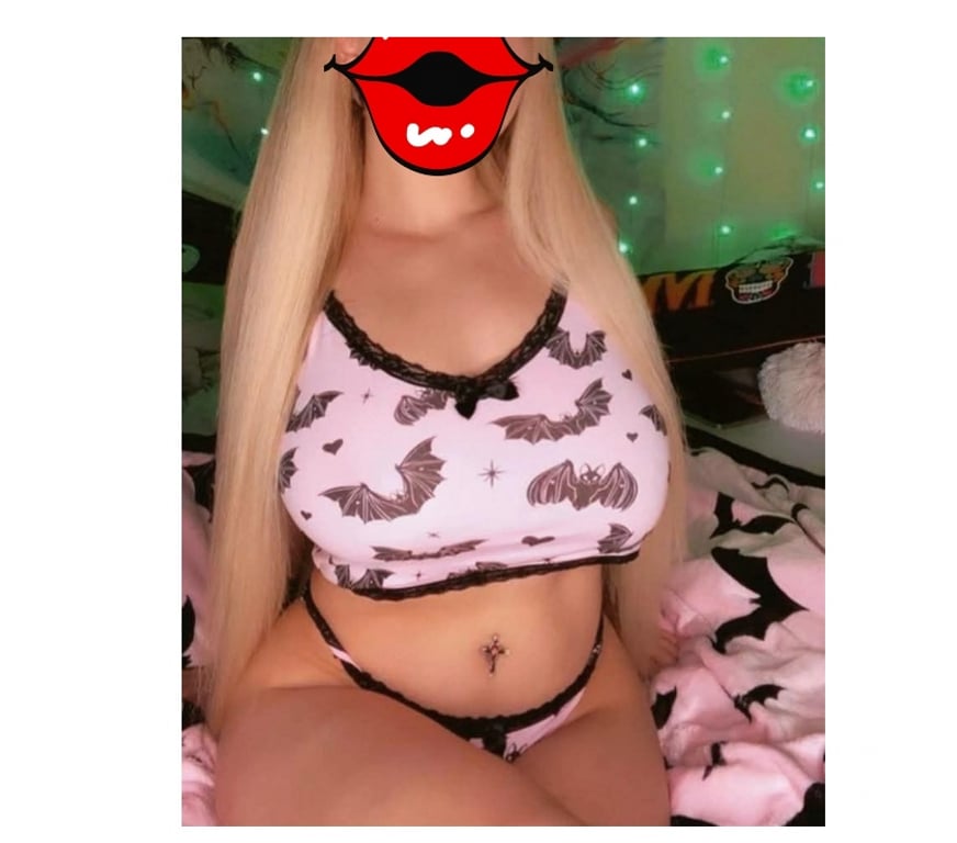 Escorts Hertfordshire East Hertfordshire - Photos for Sensual Blondy in town for outcall ❤️😘