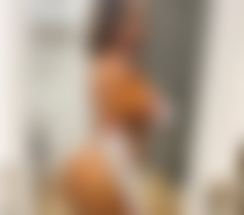 Escorts East London Canary Wharf - East London - Photos for LATINA SERVICES IN CANARY WHARF🥵❤️‍🔥🫣
