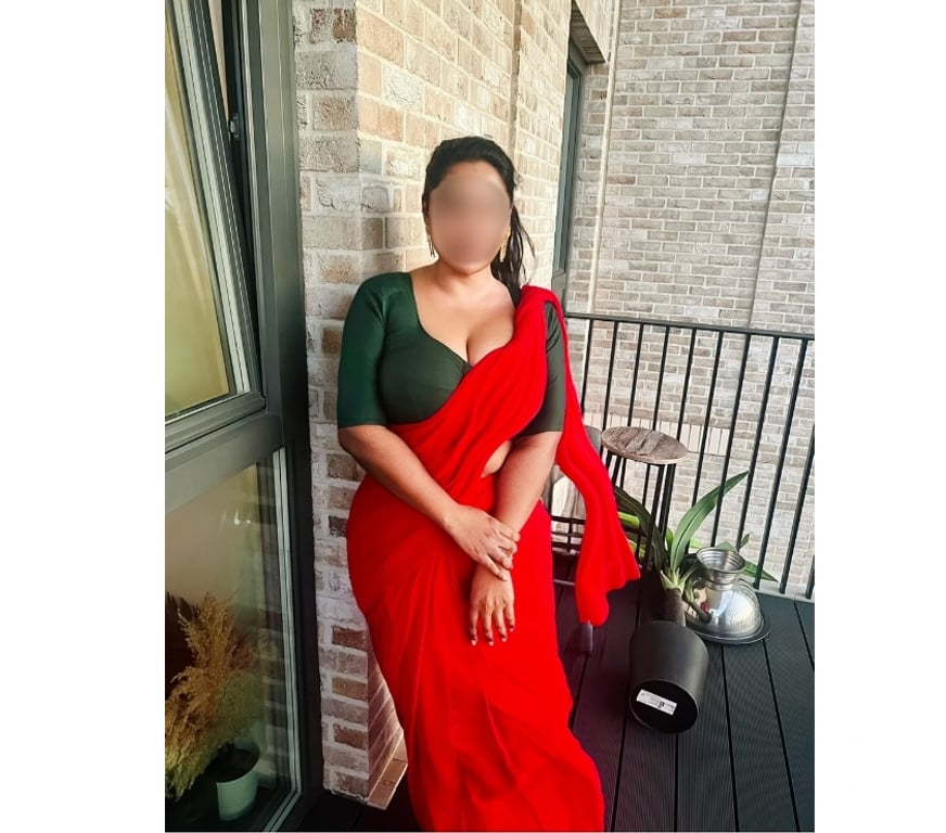 Escorts Greater Manchester Manchester - Photos for MAITHILI SOUTH INDIAN TAMIL GIRL NEW IN MANCHESTER 🇮🇳
