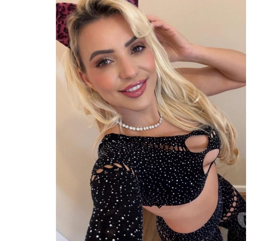 Escorts Hertfordshire Watford - Photos for Carlinha 🍷🍾🍑🇧🇷🍆