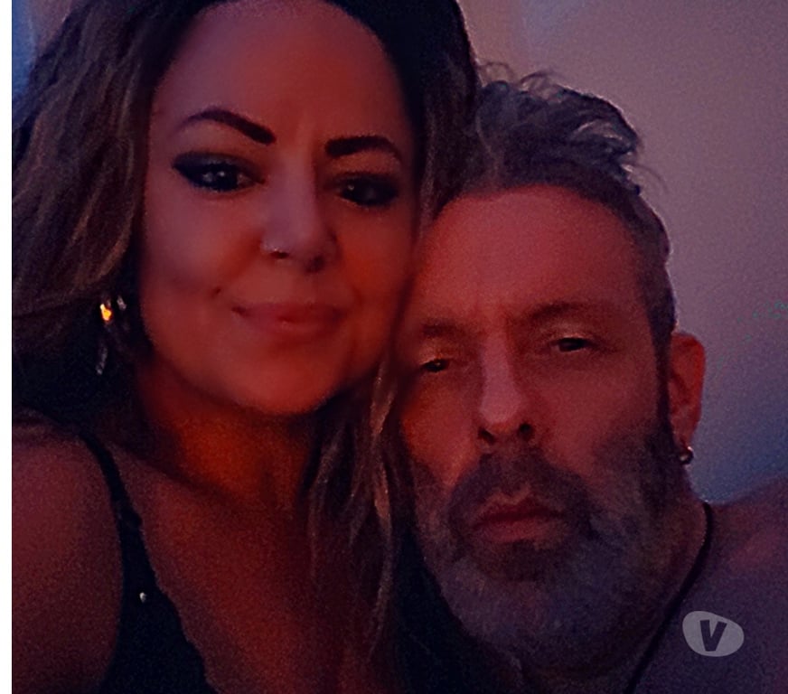 Adult Entertainment South East London Bromley - Photos for Genuine playful couple...we like to share....