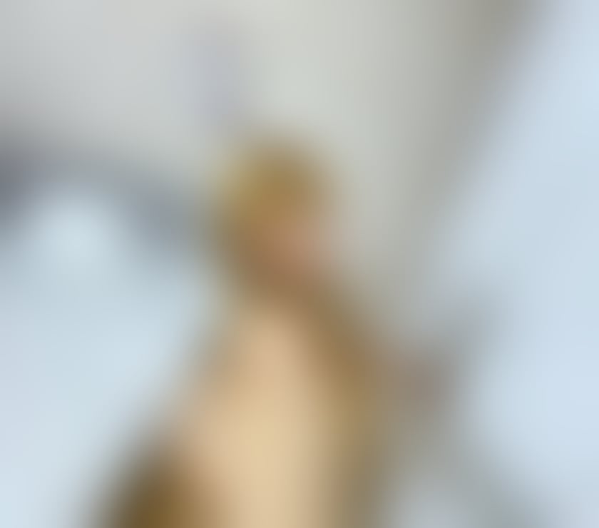 Escorts Newport - Wales Newport City Centre - Newport - Photos for Sophisticated. Worldly. Unforgettable.