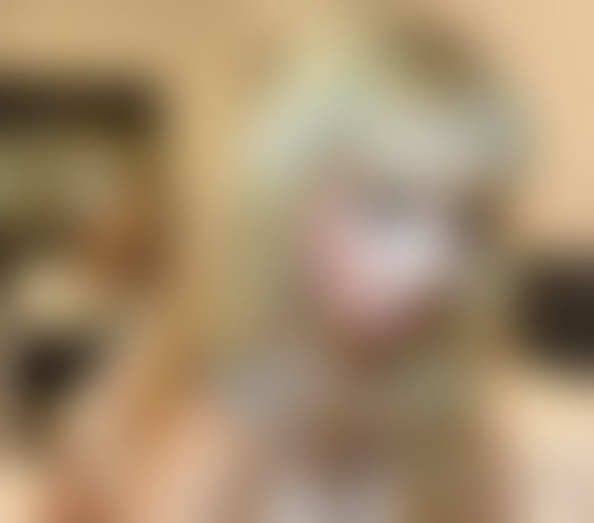 Escorts Newport - Wales Newport City Centre - Newport - Photos for Sophisticated. Worldly. Unforgettable.