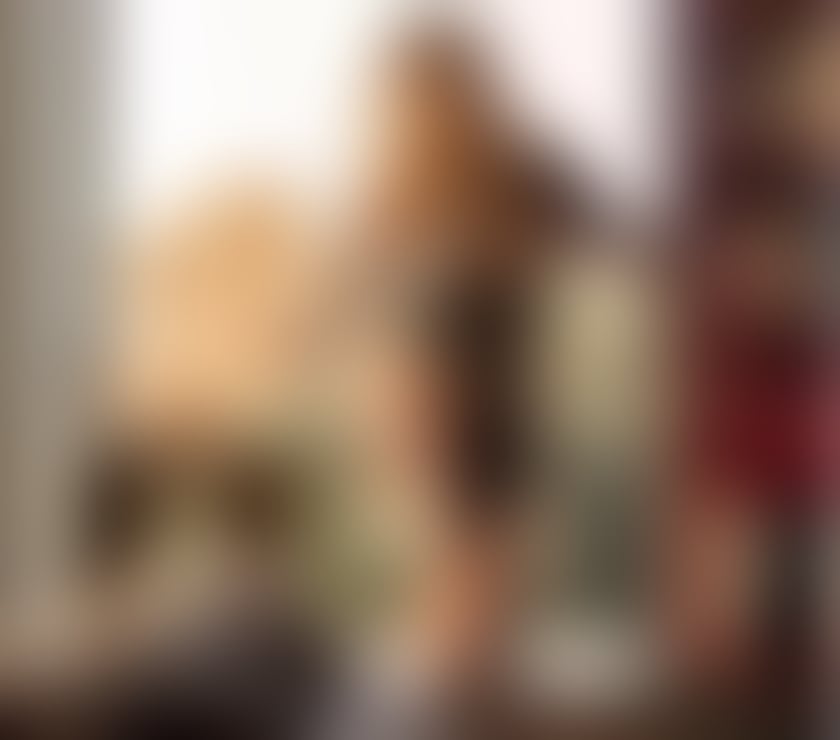 Escorts East London Canning Town - East London - Photos for Sophisticated. Worldly. Unforgettable.