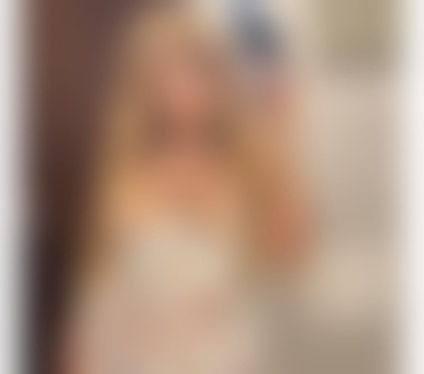 Escorts Newport - Wales Newport City Centre - Newport - Photos for Sophisticated. Worldly. Unforgettable.