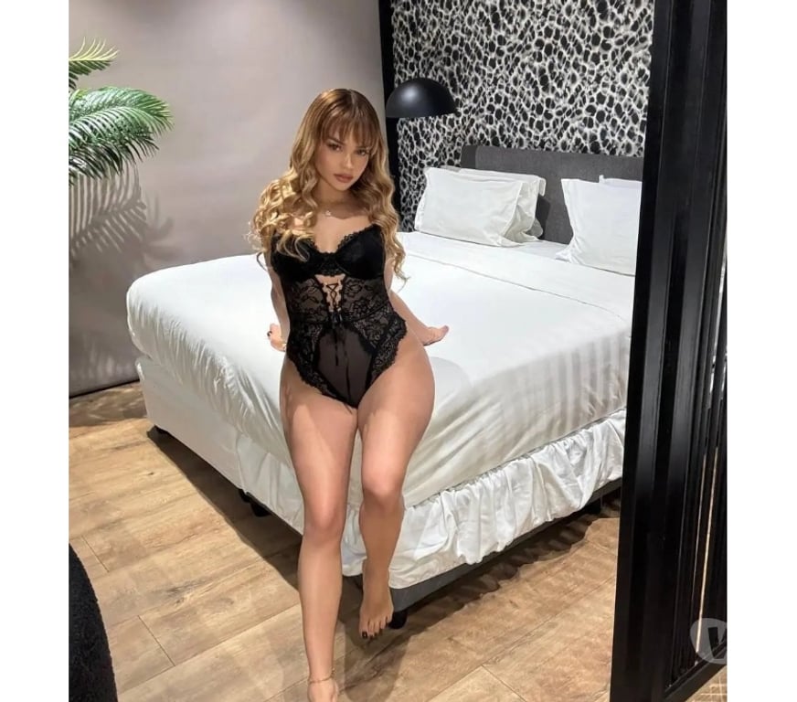 Escorts Newport - Wales Newport City Centre - Newport - Photos for Sophisticated. Worldly. Unforgettable.