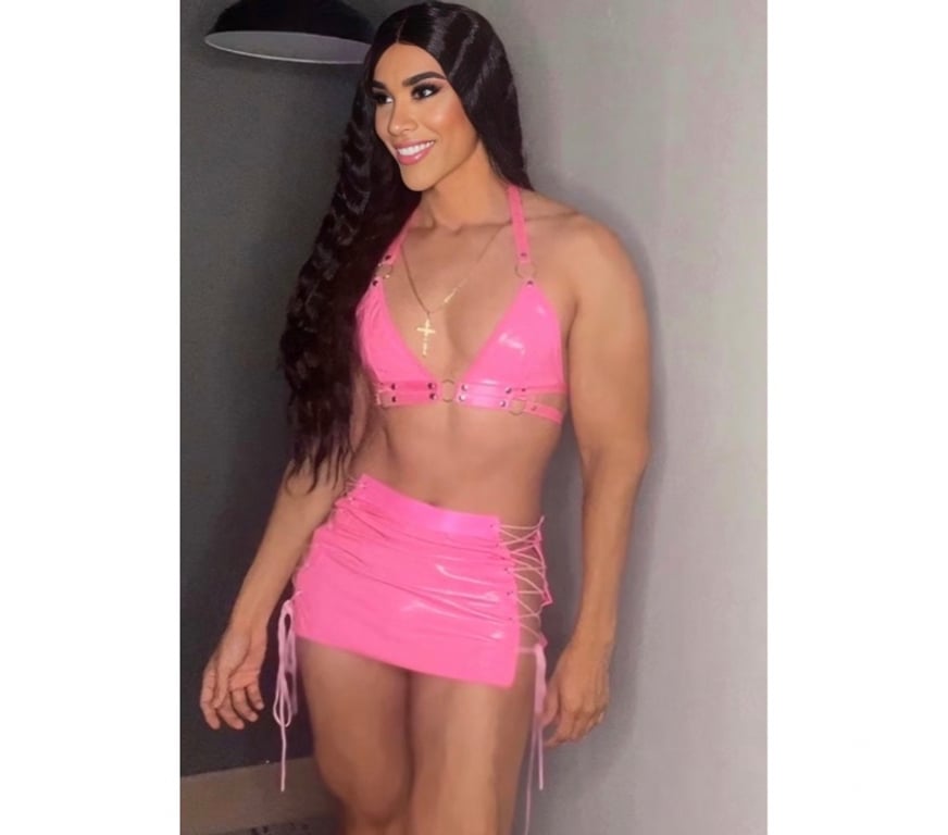 Trans Escorts East London Stratford - DLR Station - East London - Photos for 🔥 NEW Latina TRANS Discreet Companion 🔥 BIG and BOUNCY