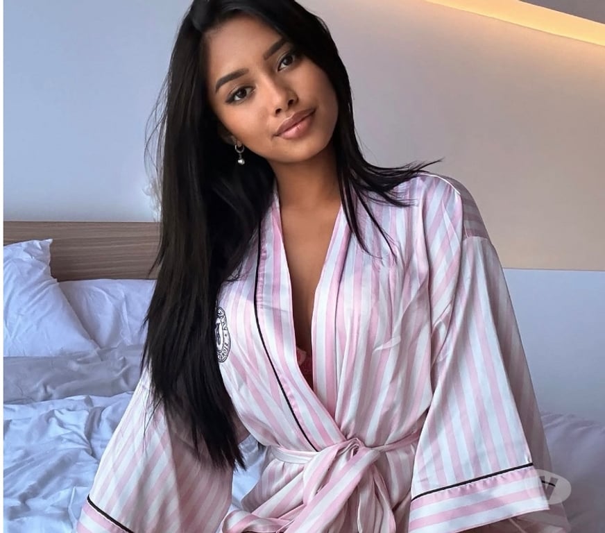 Escorts Staffordshire Stafford - Photos for 🇹🇭GIRL WITH BROWN SKIN 🍫🤎 PETITE ✨ 1.50m tall