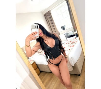 Escorts Seven Kings East London - Photos for Hi im karol brazilian girl ...
