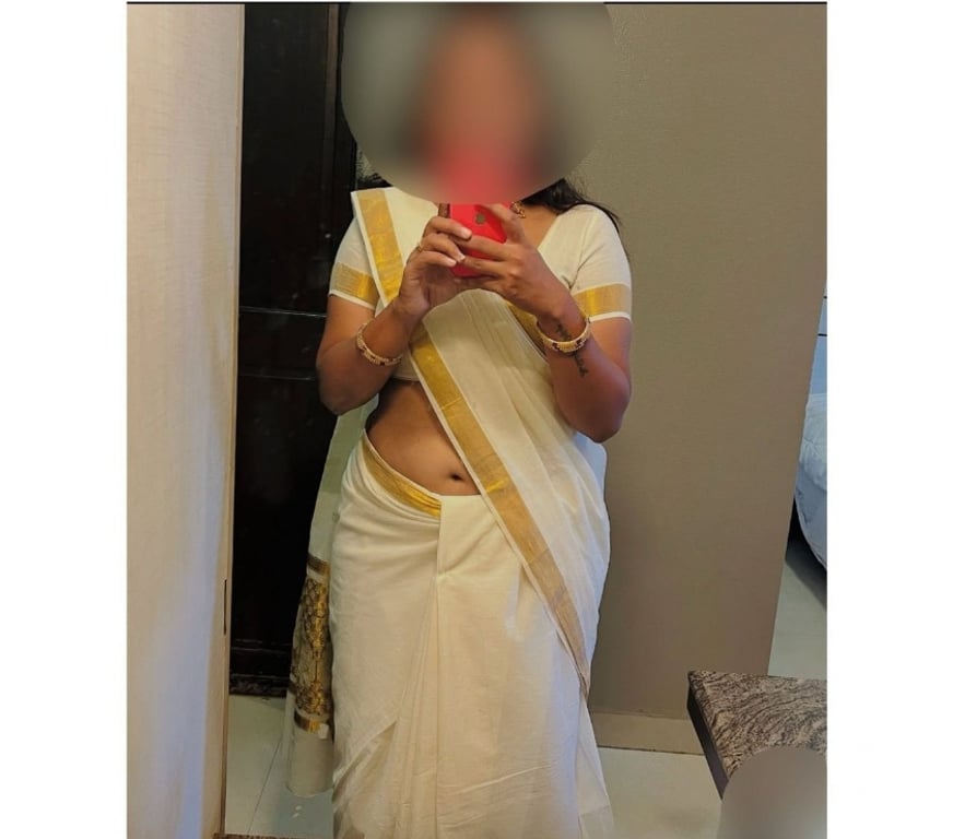 Escorts East London Barking Station - East London - Photos for SOUTH INDIAN KERALA TAMIL GIRL KEETHI