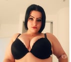 I’m a naturally curvy😍 brunette Alya