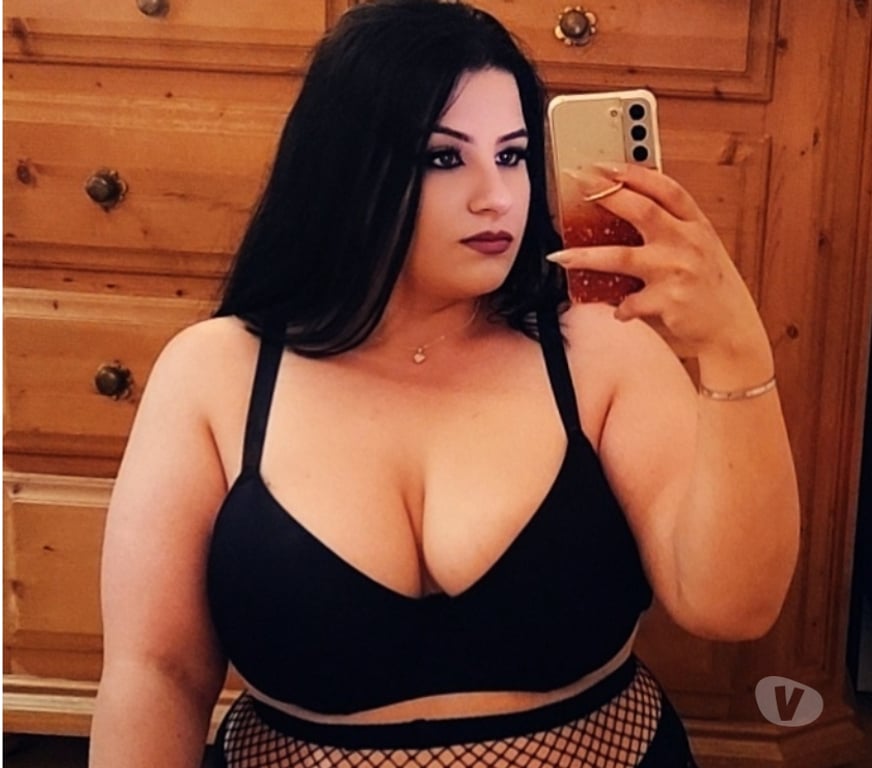 Escorts South East London Croydon - Photos for I’m a naturally curvy😍 brunette Alya