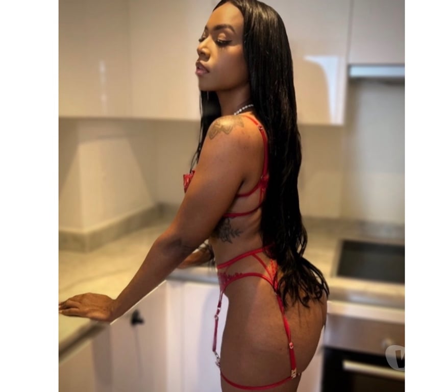 Escorts East London Redbridge - Photos for Larissa Naughty GFE