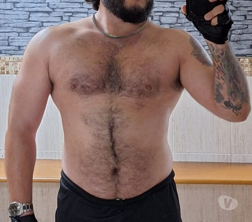  Gay massage Hampshire Fareham - Photos for 2 lads - 1 fat bear and 1 hairy otter