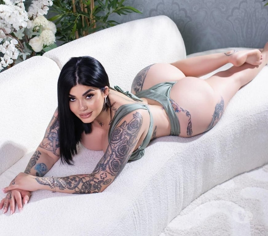 Escorts East London Stratford - East London - Photos for LATINA IN LONDON👀