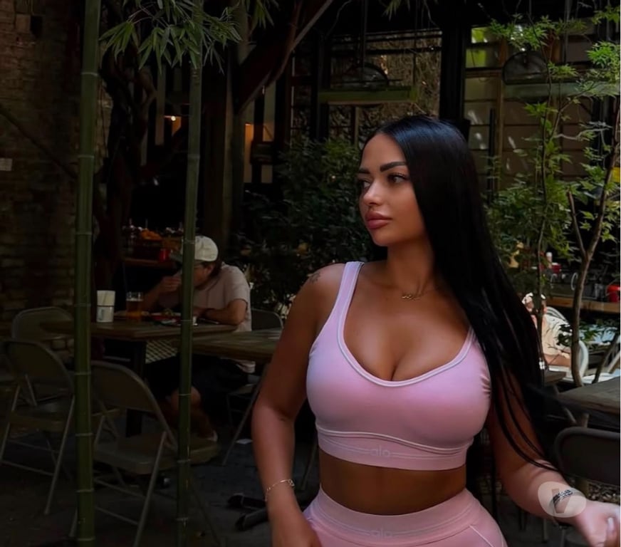 Escorts East London Stratford - East London - Photos for HOT LATINA READY FOR ALL🥵