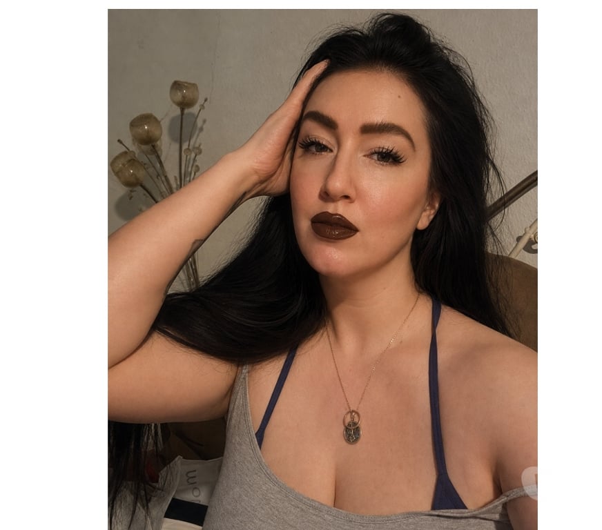 Adult Entertainment Central London London Bridge Station - Central London - Photos for Holly Housewife Available and into TABOO to Play 07386187989