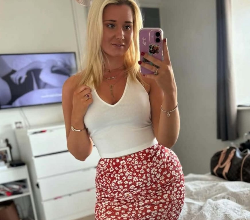 Adult Entertainment Greater Manchester Manchester - Photos for ❤️English girl doing online and content❤️