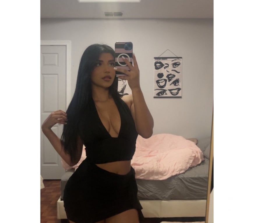 Escorts Wiltshire Swindon - Photos for Come make your Sunday better—I'm ready.🎉