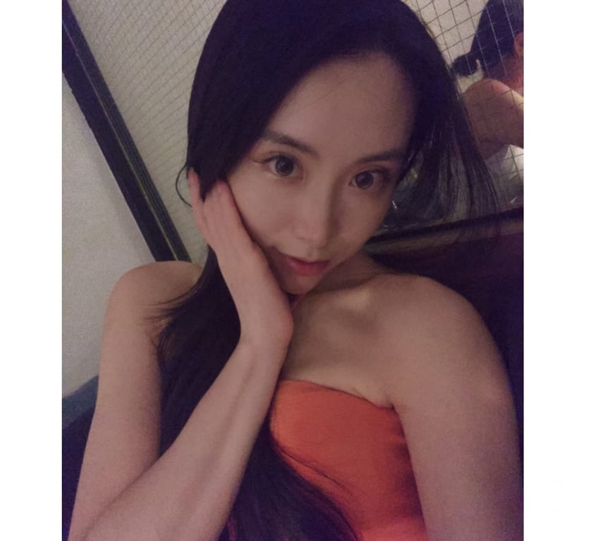 Escorts Lancashire Hyndburn - Photos for Quiet Romance, Natural Chemistry