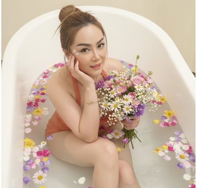  Escorts Northampton West Northamptonshire - Photos for Emmie Thai Girl - Professional Massage and Body to Body 😘