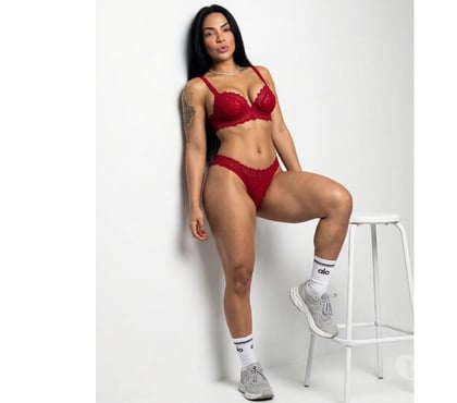 Escorts and Massages Portsmouth City Centre Portsmouth - Photos for BRUNA SWEET BEST GIRL IN📍PO1 ❤️