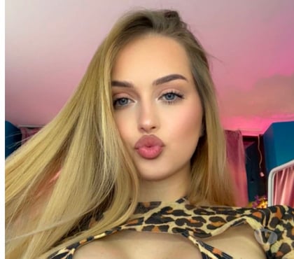 Escort Castlemilk Glasgow - Photos for Laura text me AS SOON AS POSSIBLE text me rn 🥰