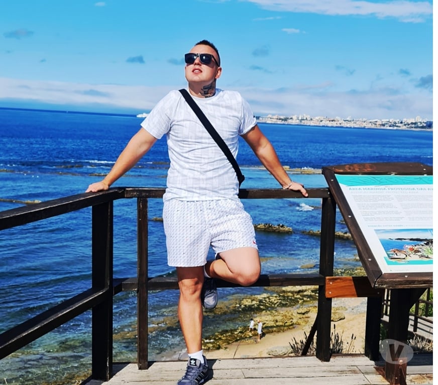 adult personals East London Stratford - East London - Photos for Looking for a Discreet Casual Connection