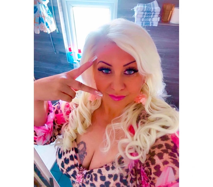 Escorts East London Havering - Photos for AMANDA HORNY MILF BIG NATURAL BOOBS RELAX KISS